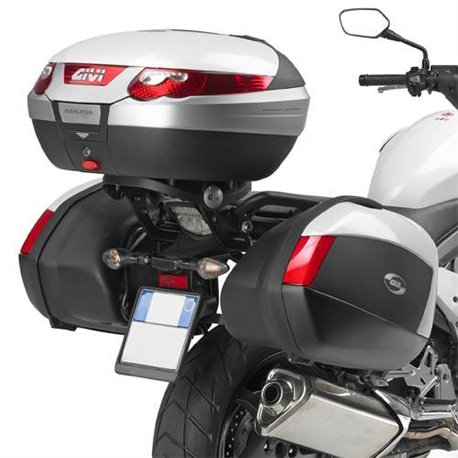 GIVI 1104FZ montážní sada (nosič ) vrchního kufru Honda VFR 800 X Crossrunner 2011 - 2014