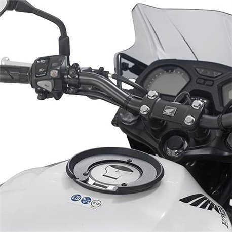 GIVI BF30 montážní sada (podkova) k uchycení tankvaku Honda CB 650 R 2019 - 