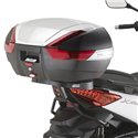 GIVI SR2117 montážní sada (nosič ) vrchního kufru Yamaha X-Max 125 2014 - 2017