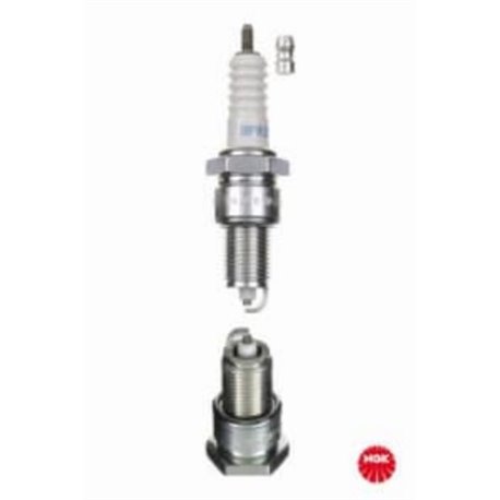 Zapalovací svíčka NGK Standard Yamaha Drive2 EFi, Drive2 Carb 17 - 